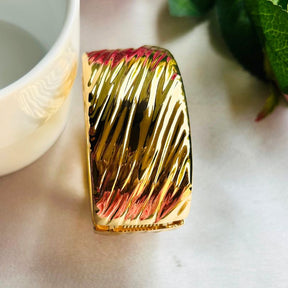 Textured Golden Openable Kada/Cuff