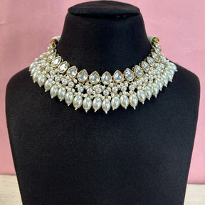 Ira Kundan Necklace Set