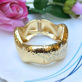 Shiny Rough Structured Golden Bracelet