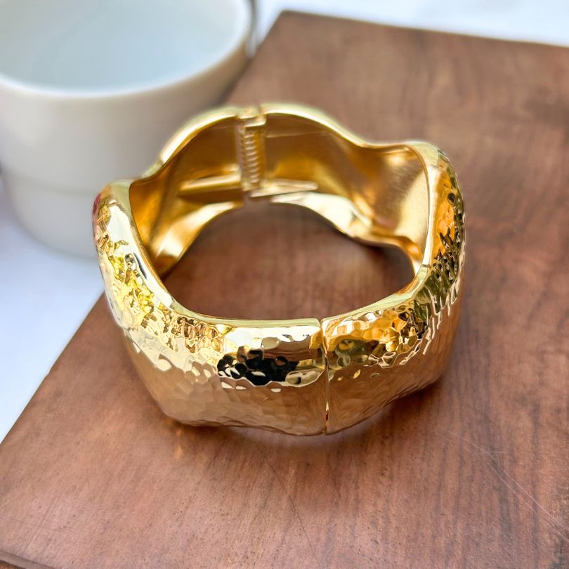 Shiny Rough Structured Golden Bracelet