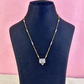 Seed American Diamond Pendant Set