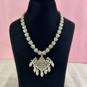 Hitha Kundan NecklaceHitha Set