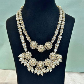 Grishma Kundan Necklace Set