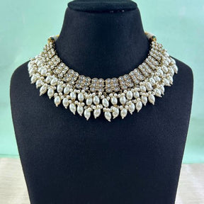 Minakshi Pearl Necklace Set