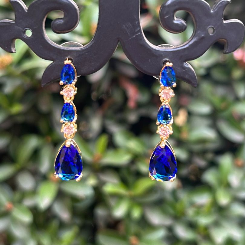 Una Blue Drop Earrings