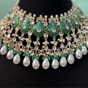 Chanda Green Necklace Set