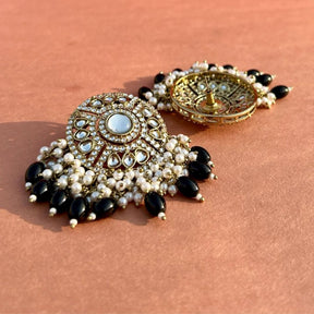 Fahima Black Earrings