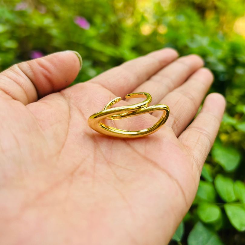 Hollow Oval Finger Ring
