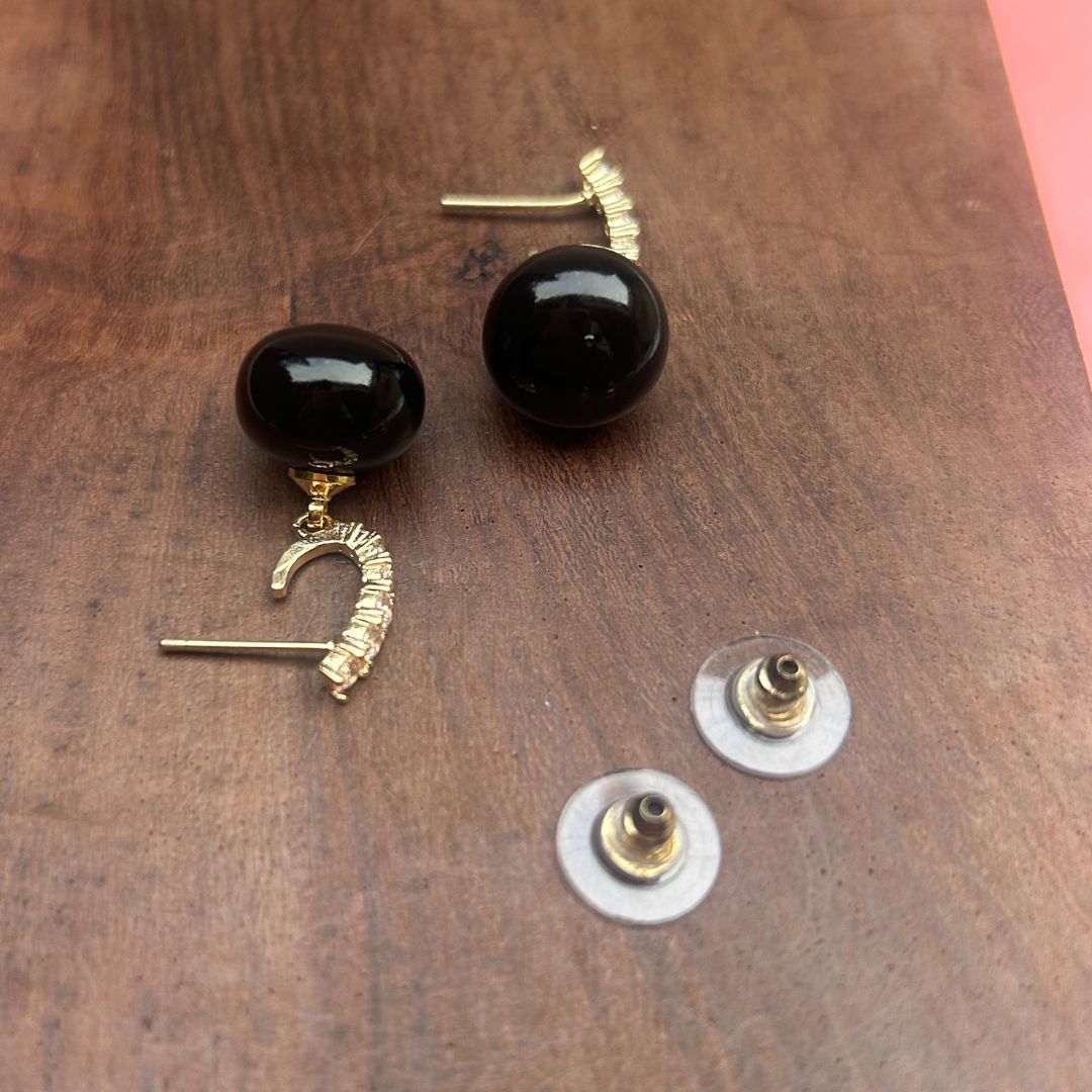 Charli Black Pearl Earring