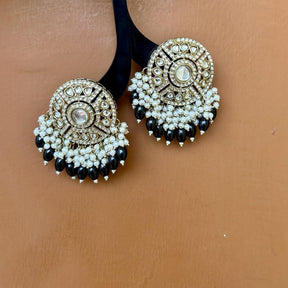 Fahima Black Earrings