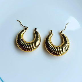 Round Golden Hoop Earrings - Small