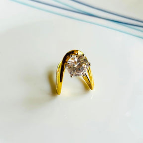 Solitarie V Shape Finger Ring