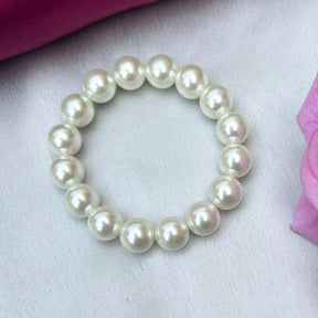 Chic Pearl Ball Statement Bracelet - Small