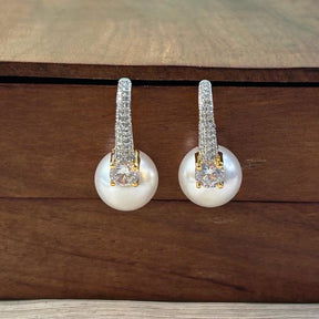 Aaliya Fortune Pearl Earring