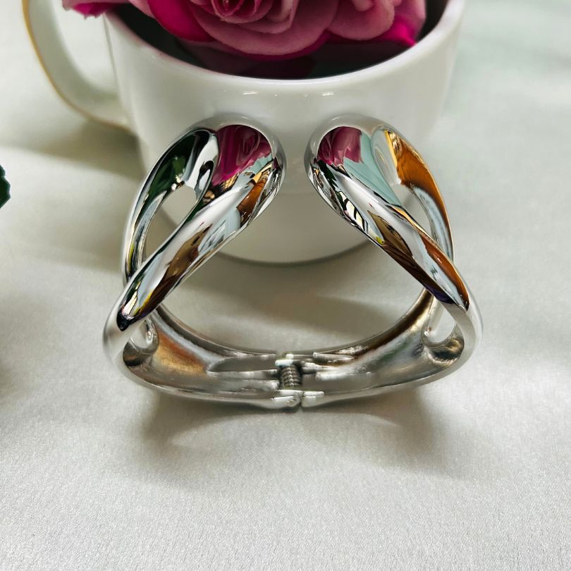 Silver Charm Openable Kada/Cuff