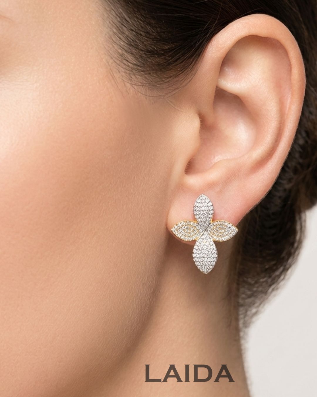 Kiara Petals 18K Gold Plated American Diamond Pendant Set