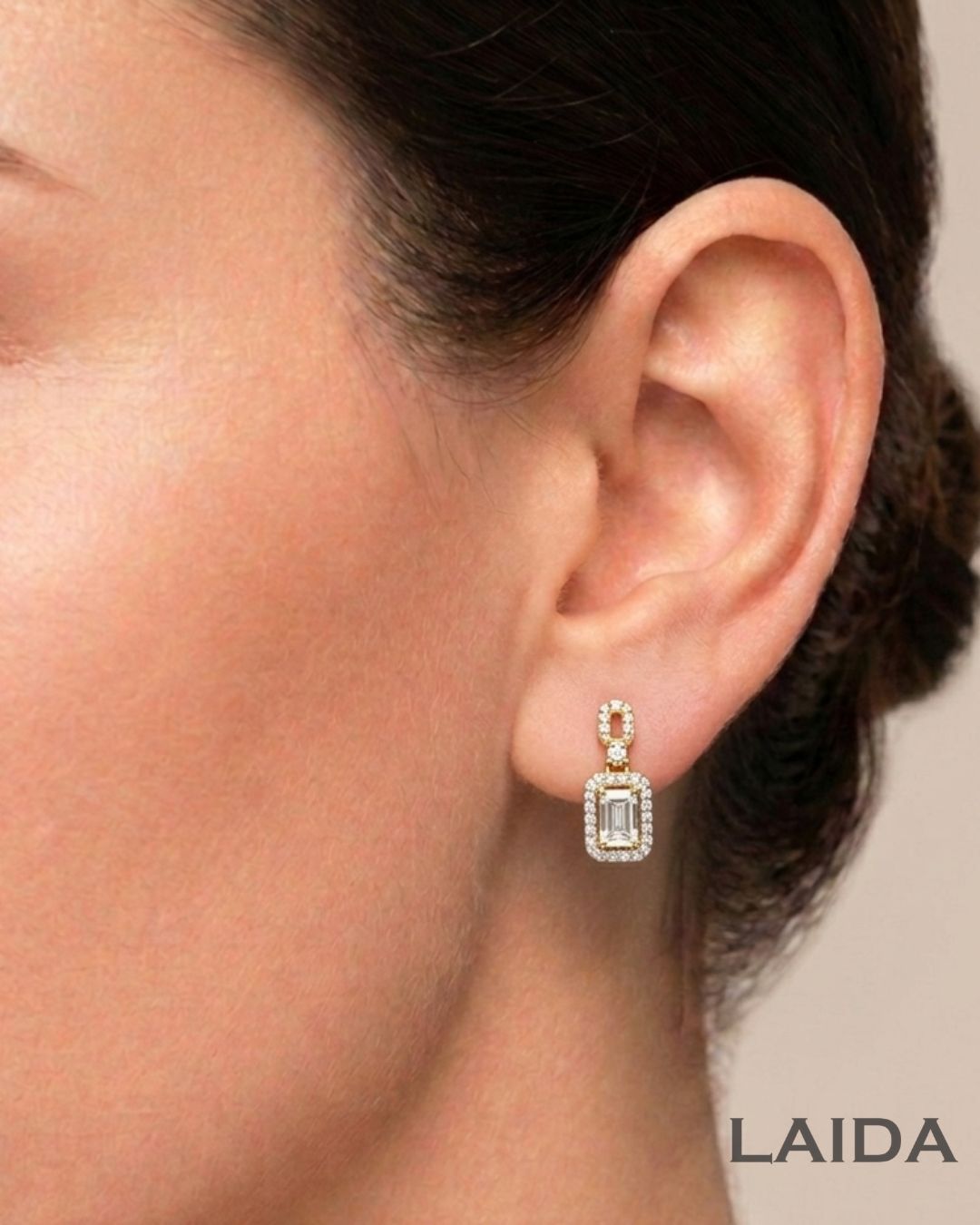 Oviya 18K Gold Plated American Diamond Pendant Set