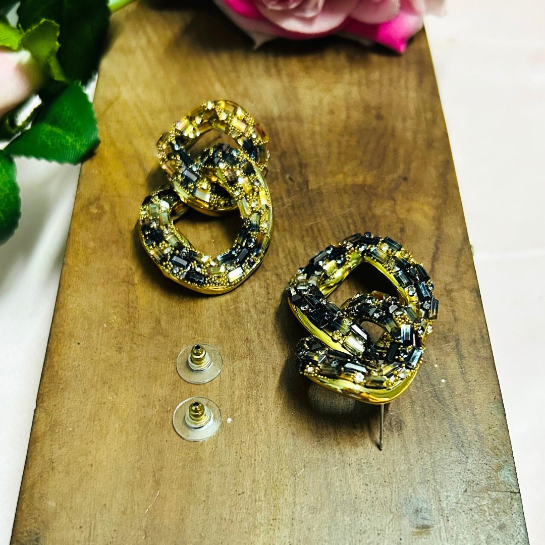Bling Blogger Black And Golden Entangled Statement Earrings