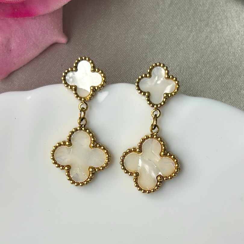 Clover White Earrings