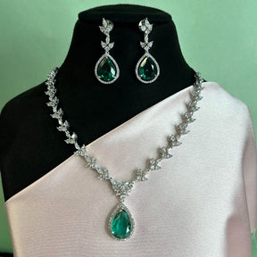 Celine Silver Green Necklace Set