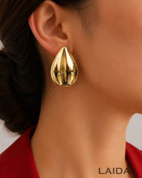 Metallic Oversized Leaf Earring