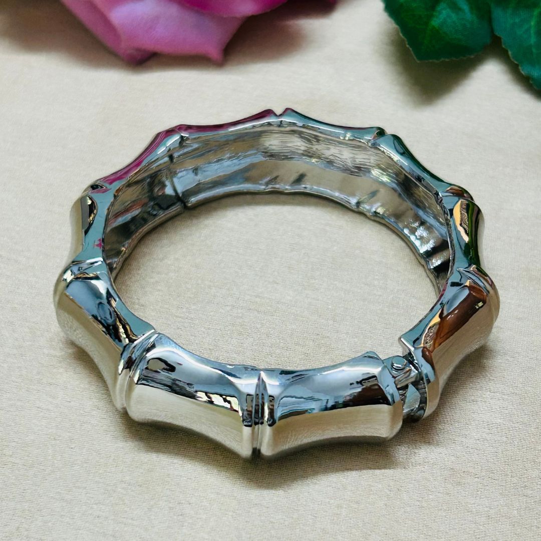 Silver Textured Metalic Handcuff/Kada