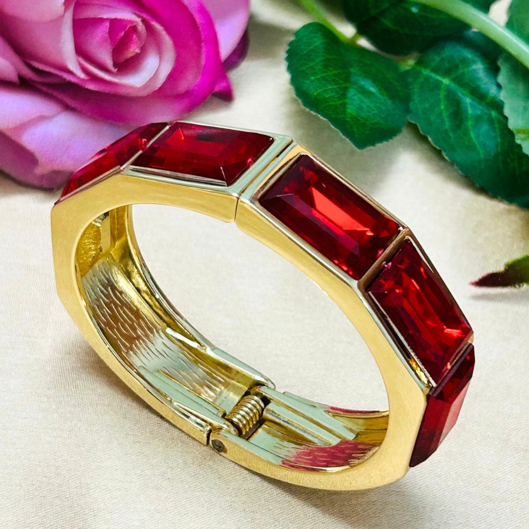 Red Rhinestone Openable Bracelet