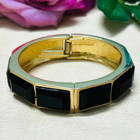 Black Rhinestone Openable Bracelet
