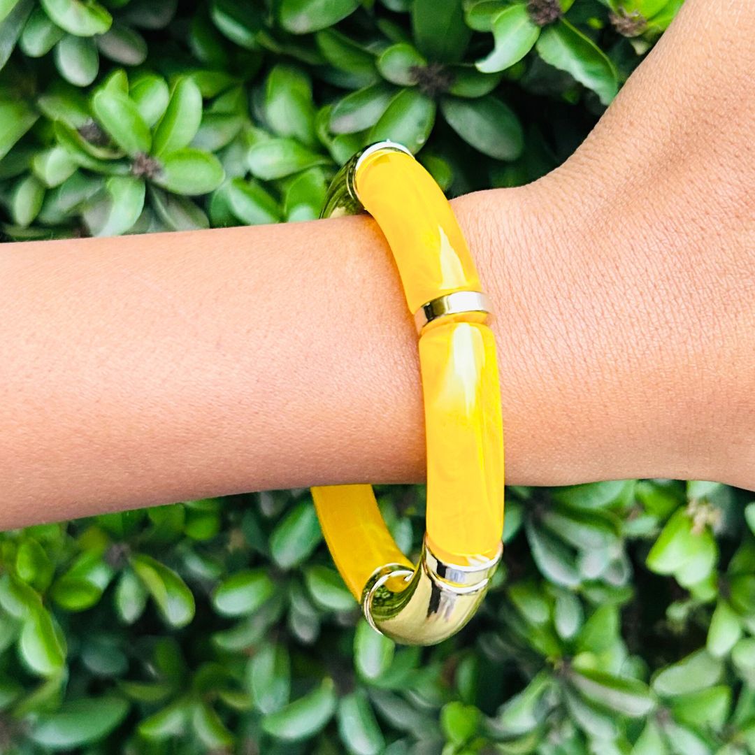 Vintage Acrylic Bracelet Set  - Yellow And Navy Blue