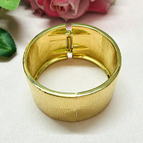 Textured Golden Wide Openable Kada/Cuff