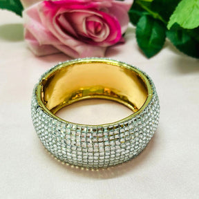 Bling Blogger Round Silver Handcuff