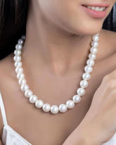 Vriti White Pearl Mala