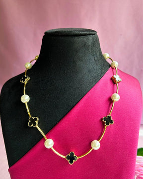 Black Clover And Pearl Mala