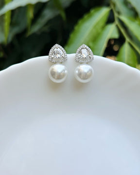 Zoya Pearl American Diamond Stud Earring