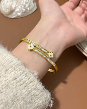 Golden White Clover Crystal Bracelet