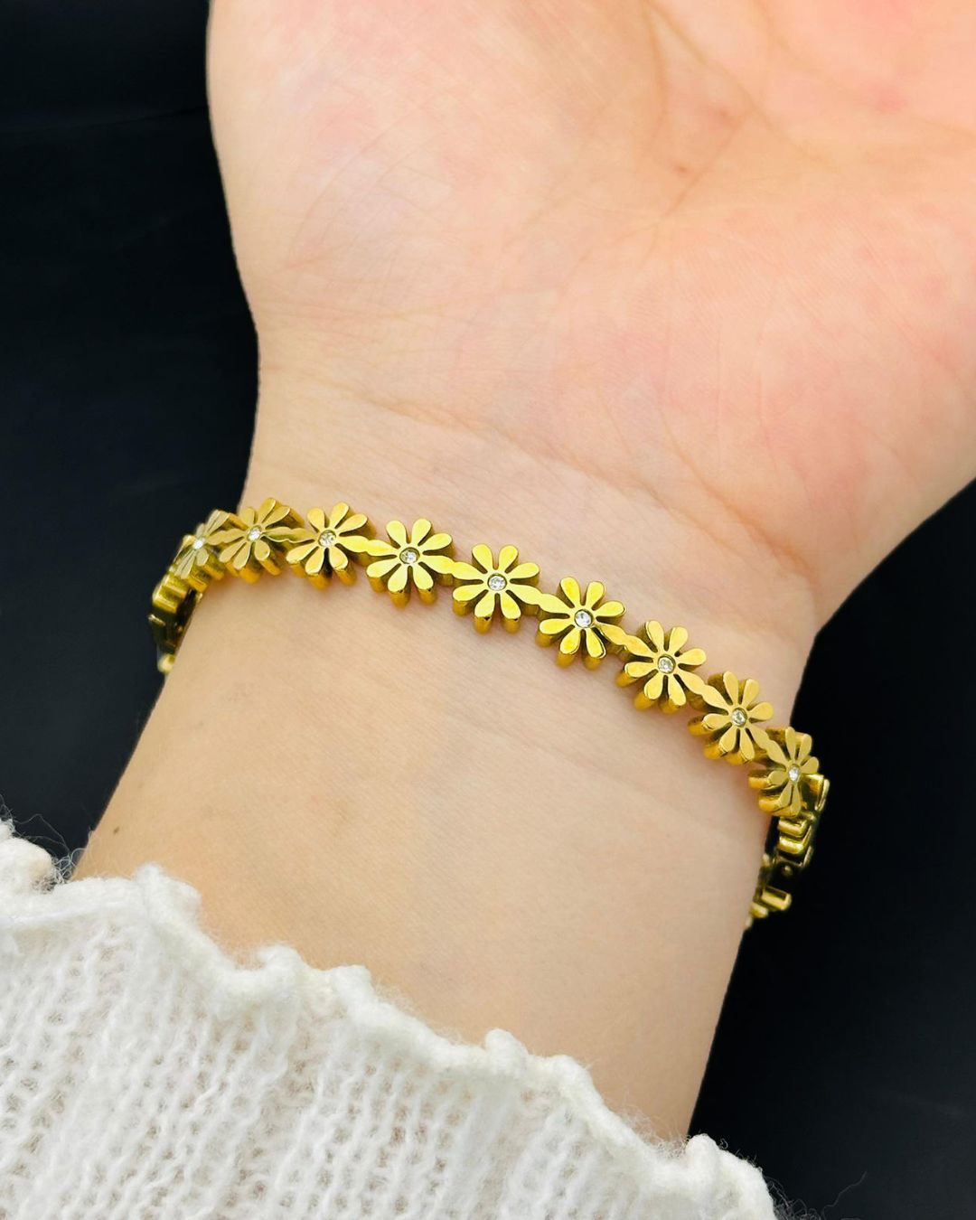 Golden Floral Daisy Bangle Bracelet