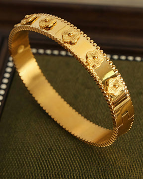 Golden Clover Bangle Bracelet