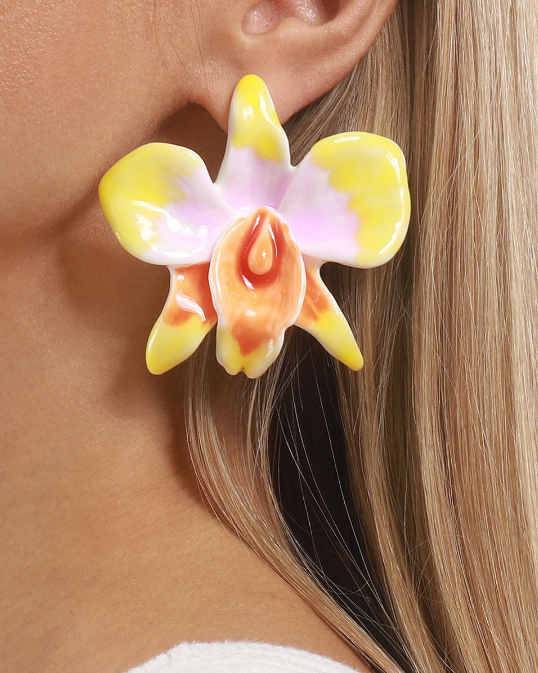 Pastel Flame Flower Stud Earrings