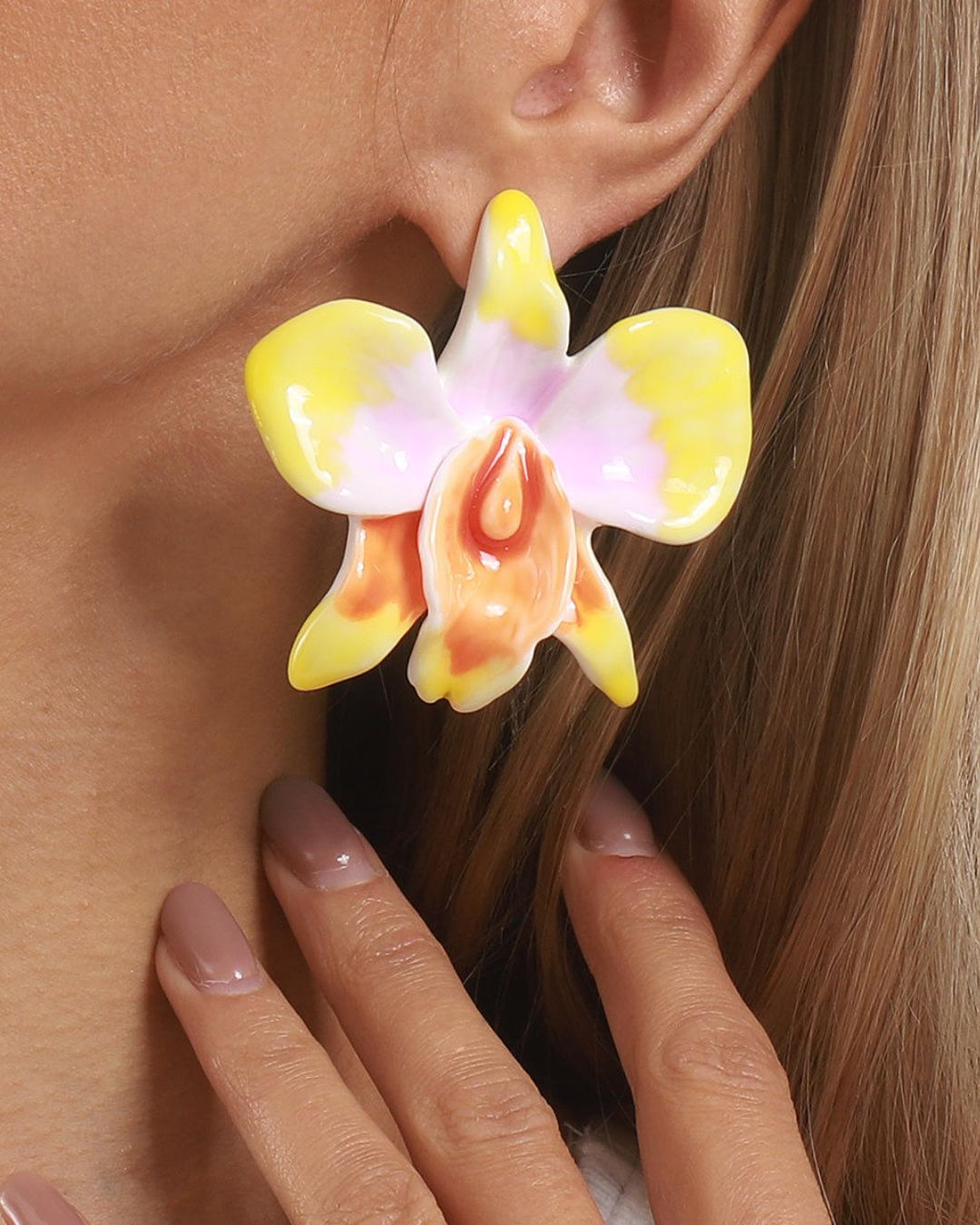 Pastel Flame Flower Stud Earrings