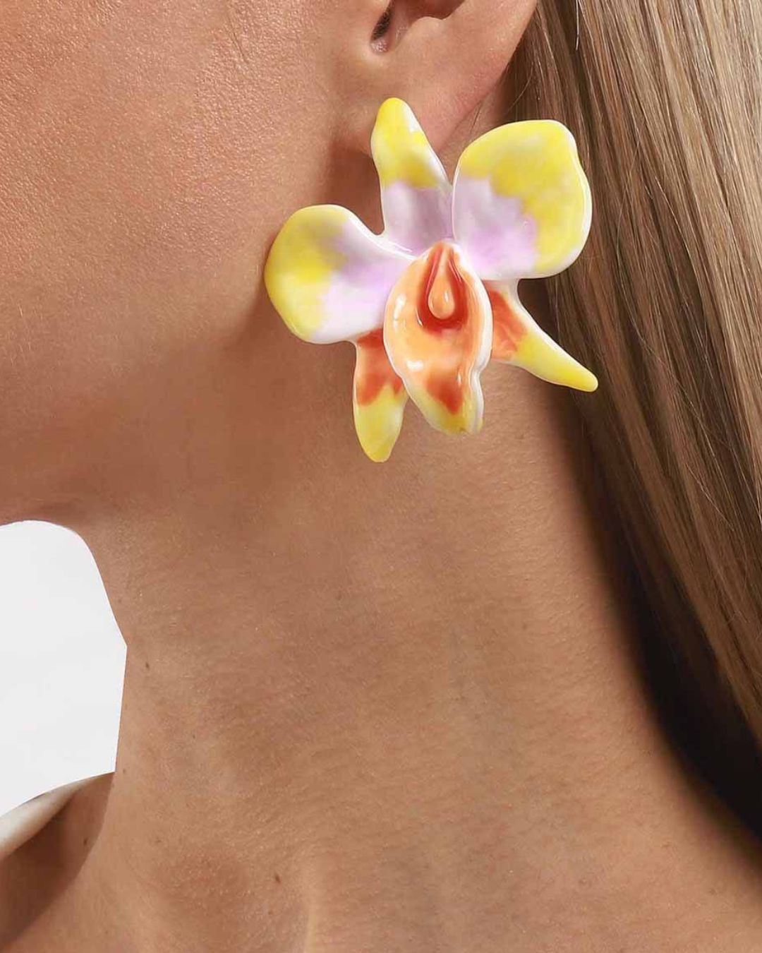 Pastel Flame Flower Stud Earrings