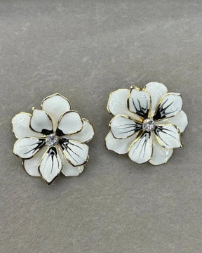 White Flower Enamel Stud Earrings