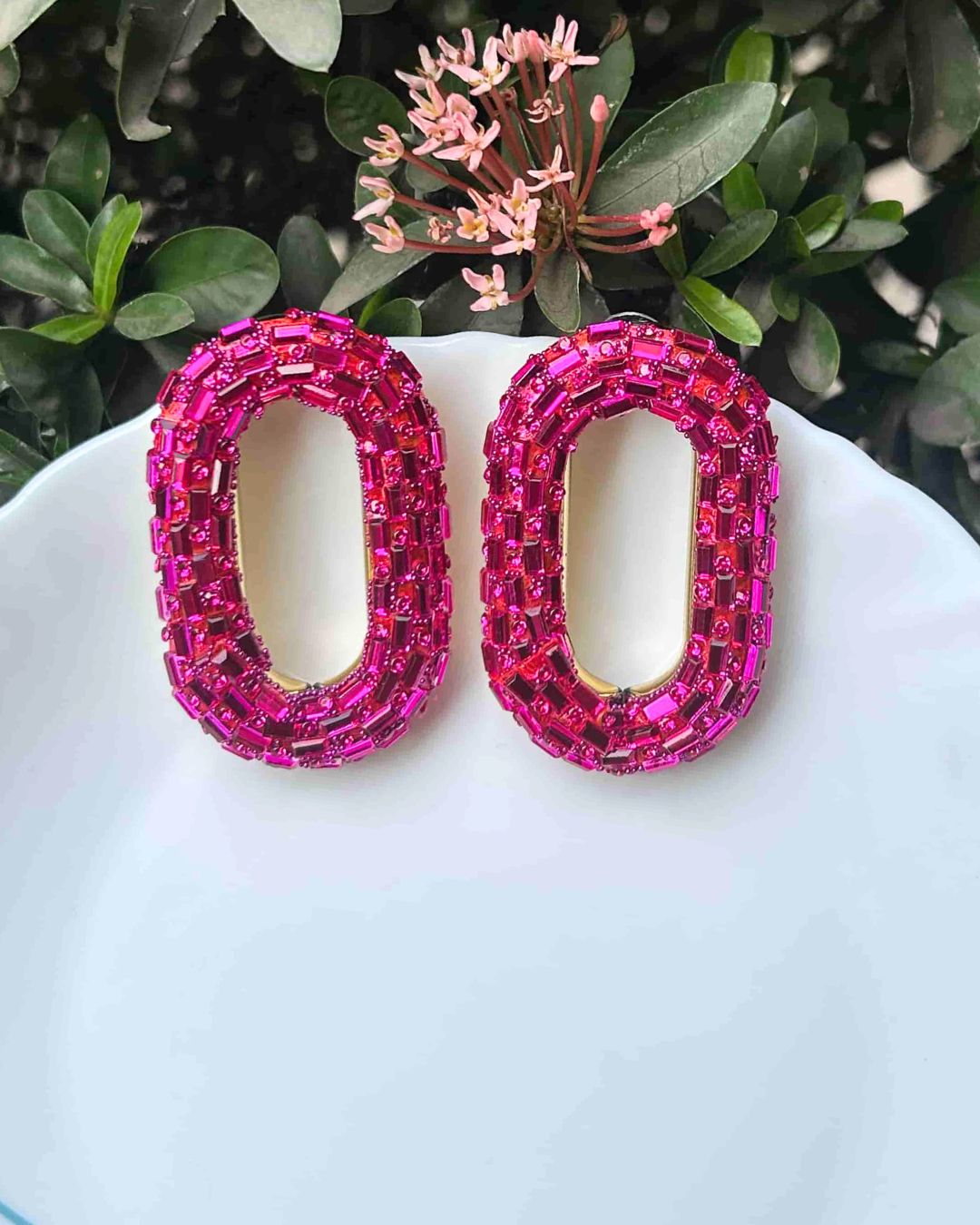 Bling Blogger Fuschia Pink Oval Earrings