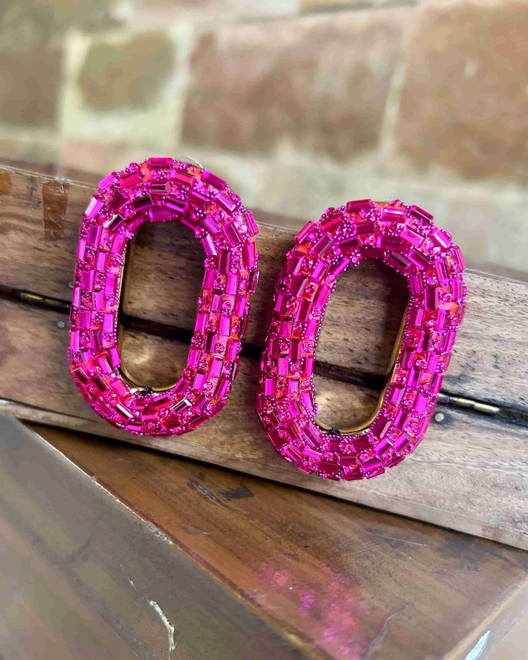 Bling Blogger Fuschia Pink Oval Earrings