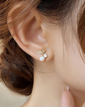 Cherry Shining Pearl American Diamond Stud Earring