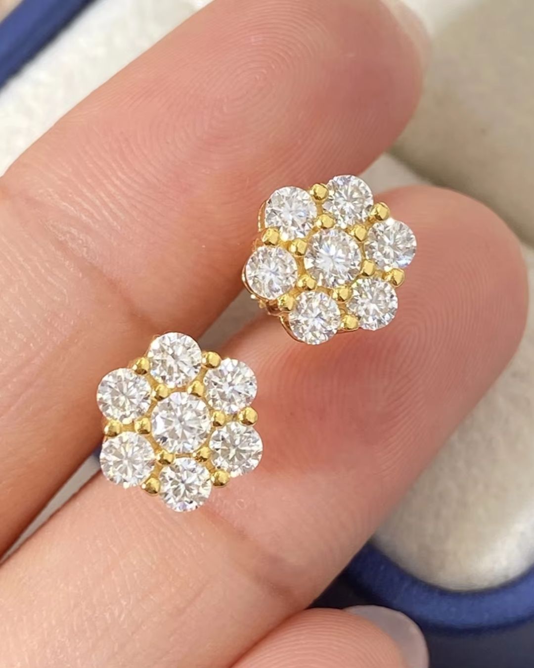 Vidhi AD Stud Earrings