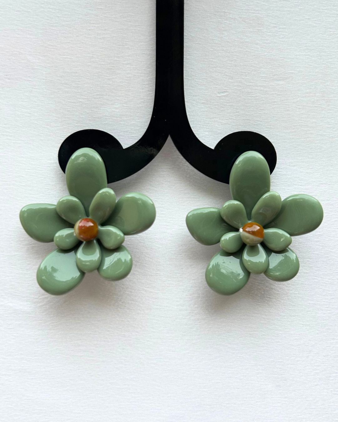 Green Acrylic Layer Flower Stud Earrings