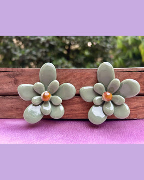 Green Acrylic Layer Flower Stud Earrings