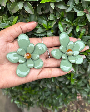 Green Acrylic Layer Flower Stud Earrings
