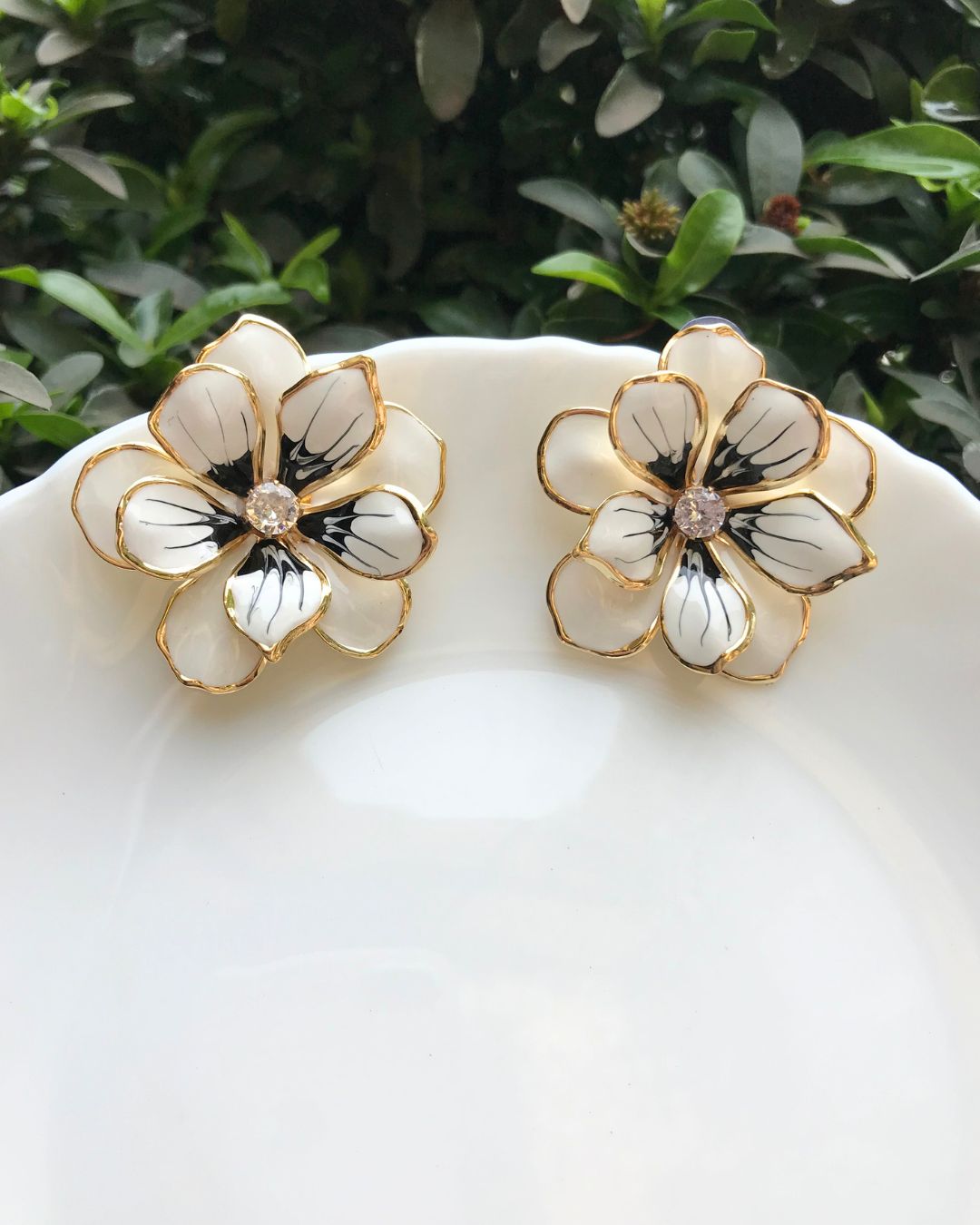 White Flower Enamel Stud Earrings