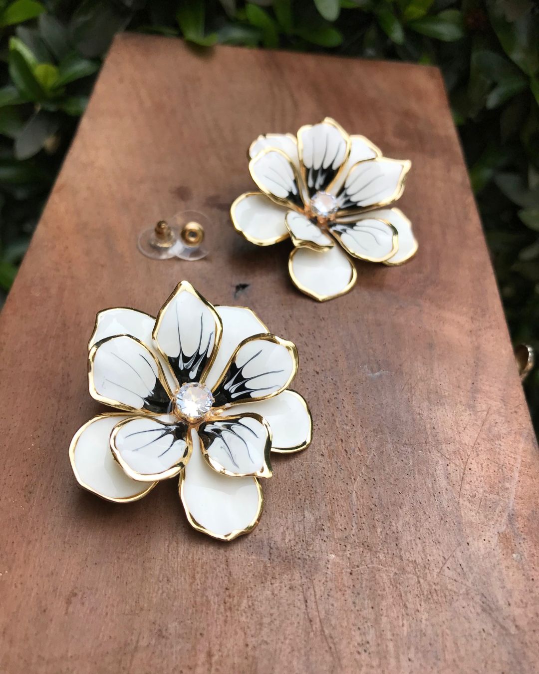 White Flower Enamel Stud Earrings